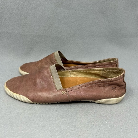 FRYE Melanie Rose Taupe Italian Leather Distressed Flat Loafers Size 6M. - Picture 4 of 13